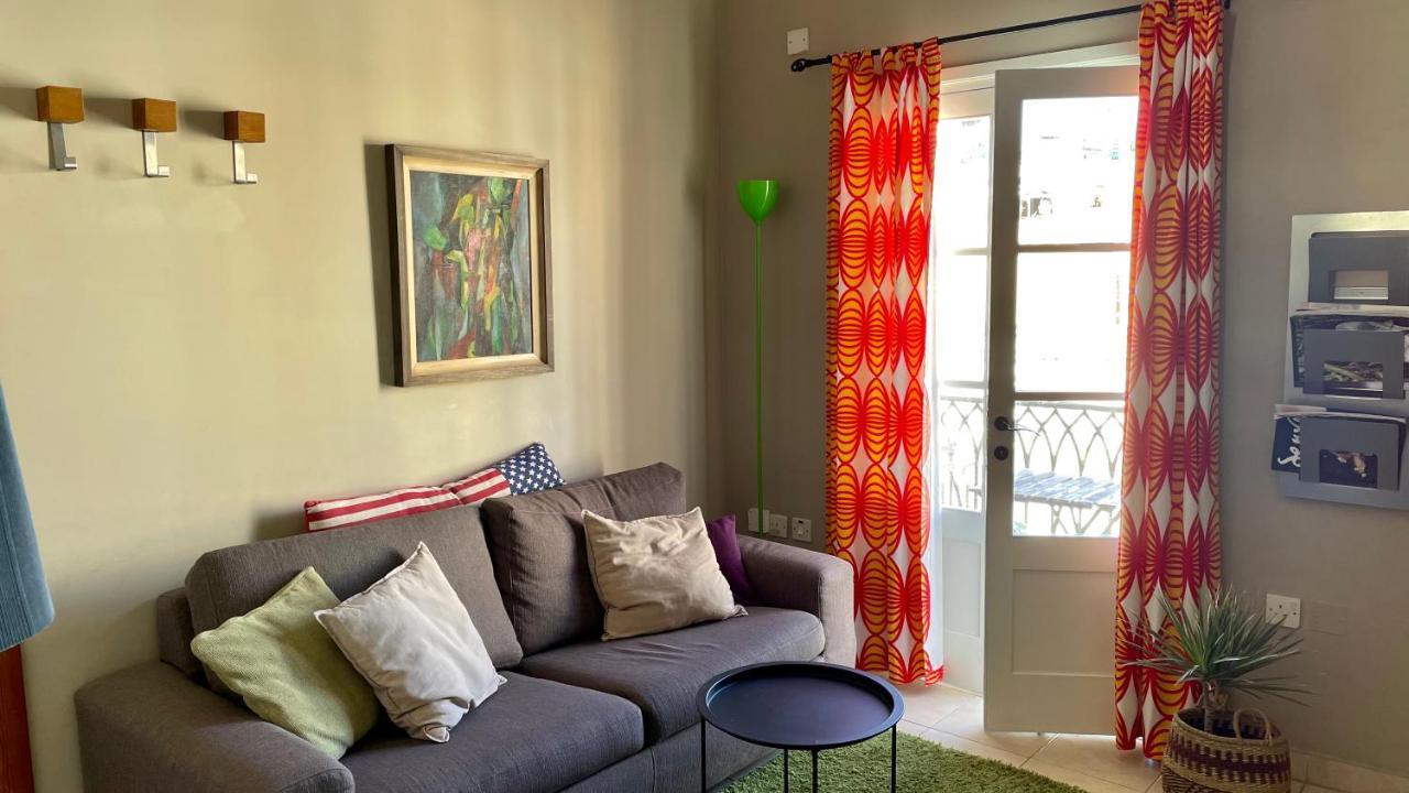 Simons Apartments Minutes Away From Balluta Bay And St Julians Sliema Kültér fotó