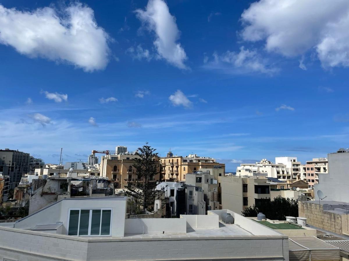 Simons Apartments Minutes Away From Balluta Bay And St Julians Sliema Kültér fotó