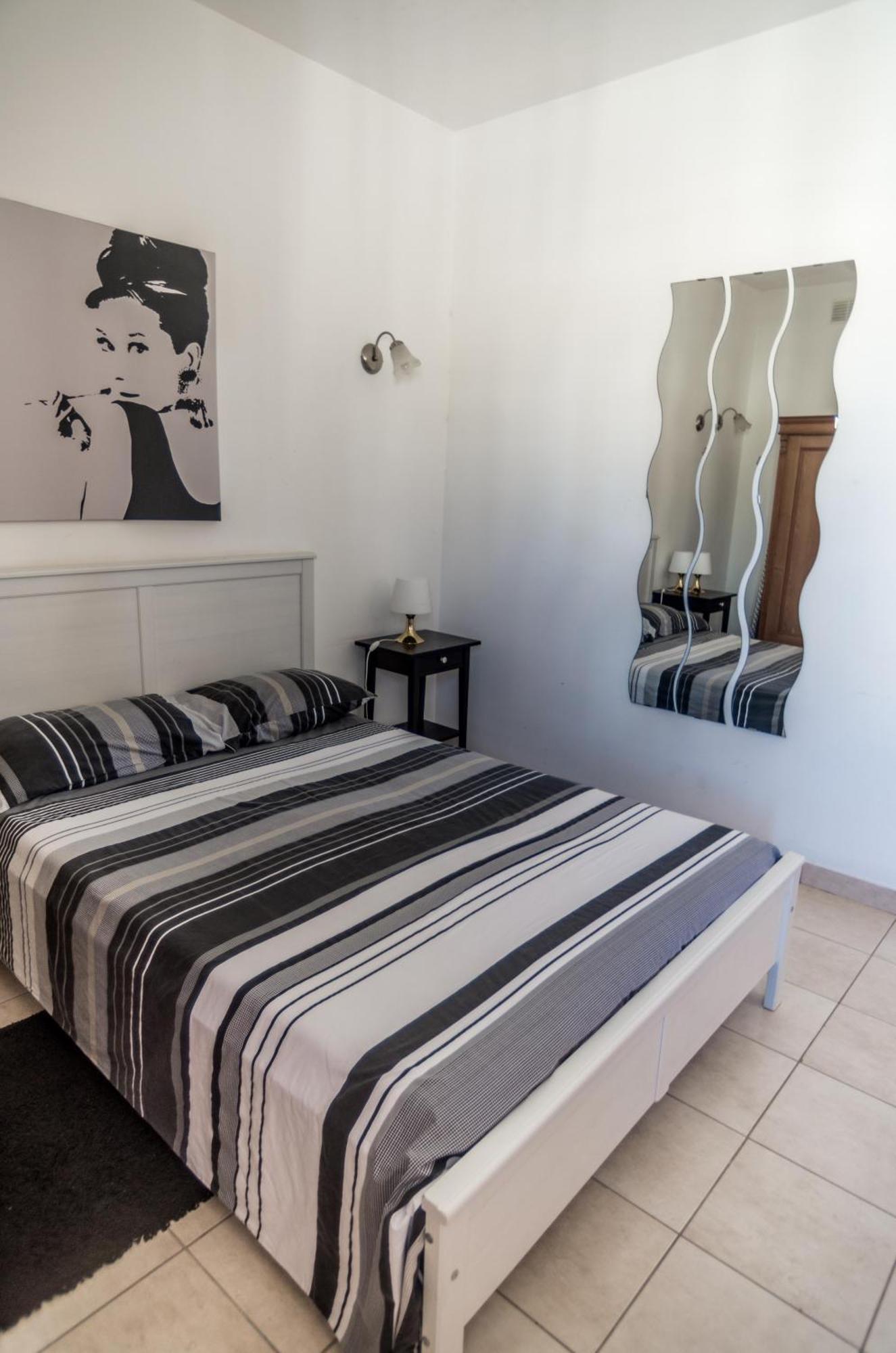 Simons Apartments Minutes Away From Balluta Bay And St Julians Sliema Kültér fotó