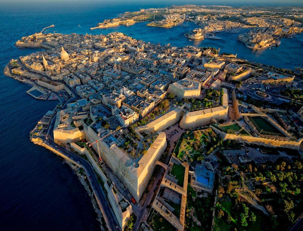 Simons Apartments Minutes Away From Balluta Bay And St Julians Sliema Kültér fotó
